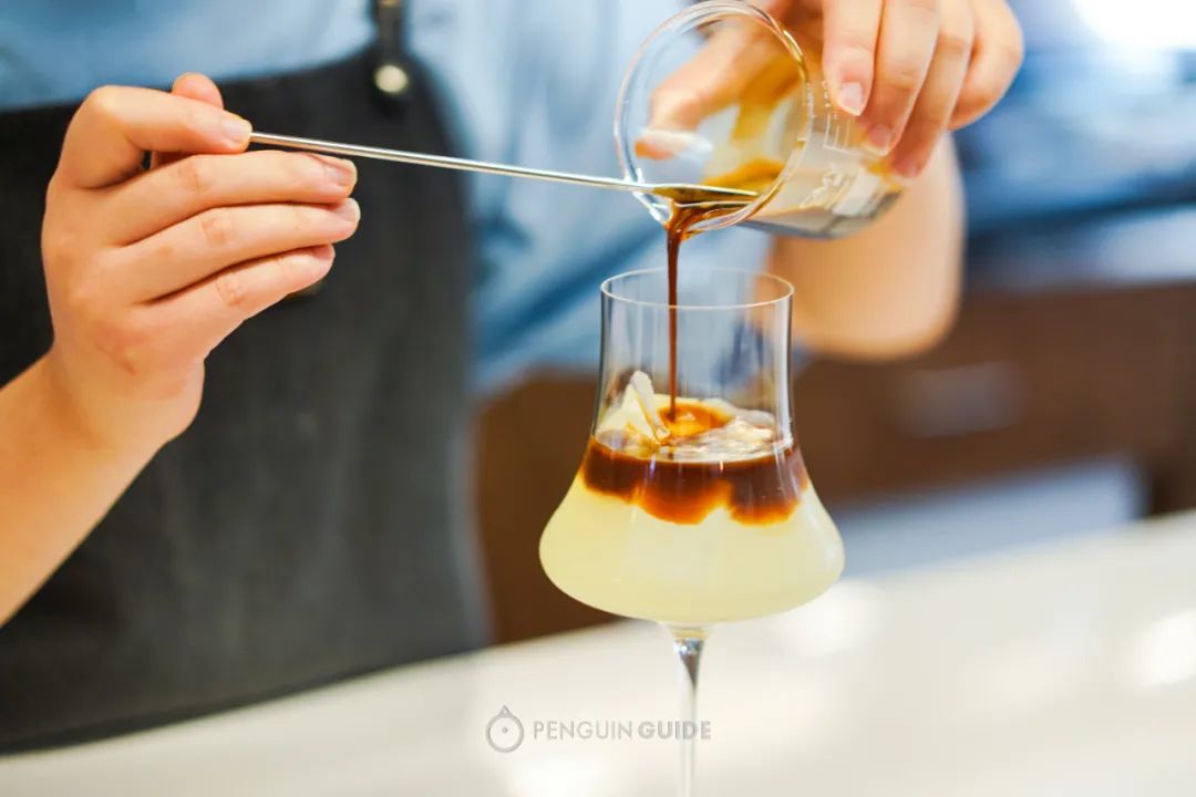 去长沙不为别的就想听茶颜悦色,去长沙点哪个茶颜悦色