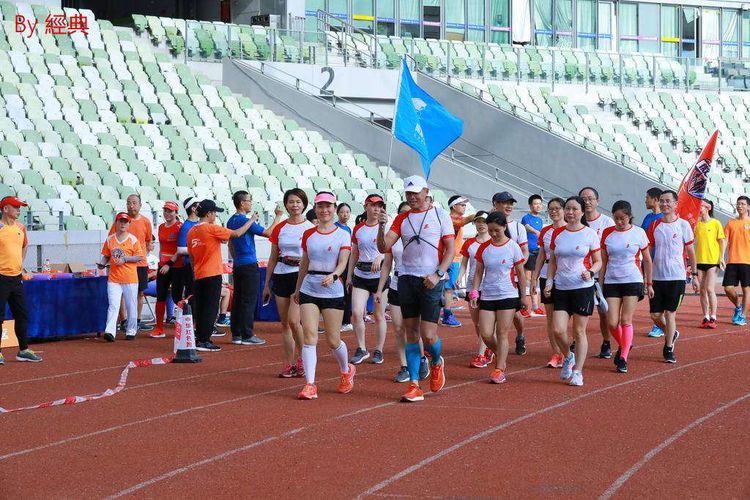 庆八一趣味运动会,庆七一球赛