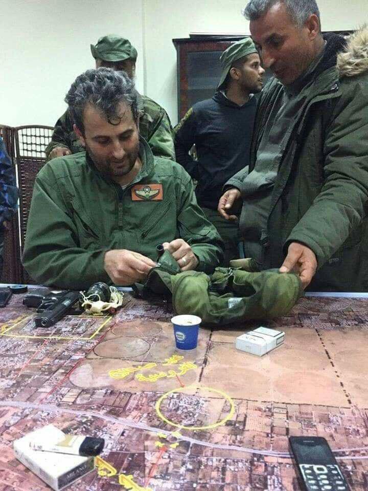 法军特种兵秘密干掉了国民军战机法国网友却点赞利比亚监狱*动暴**