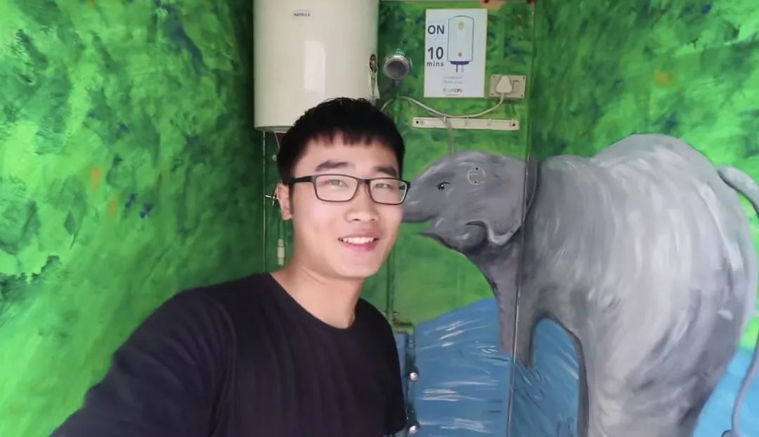 辞职后，我跑去印度恒河洗了个澡