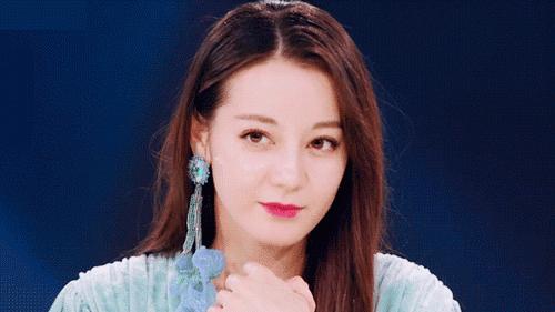 今年流行麻花辫甜酷发型,除了编发还有什么酷的发型