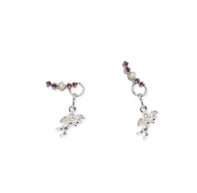 珍珠耳钉优雅永不过时,经典大方的耳钉