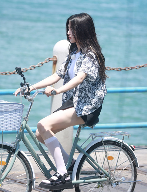 凉鞋怎么选好看,罗马凉鞋搭配什么衣服穿好看