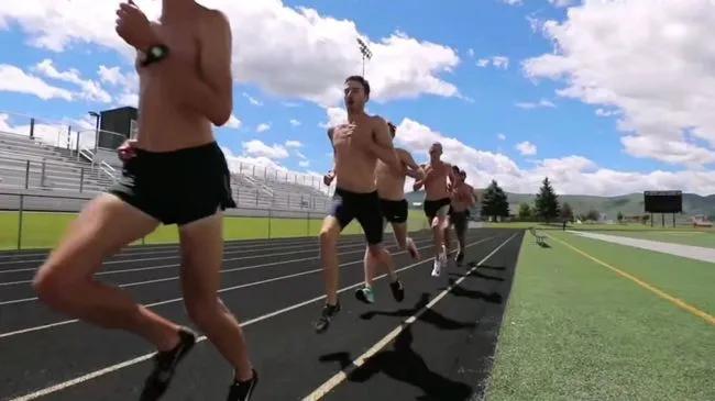 李铁国足搞笑训练,国足主帅李铁谈对阵