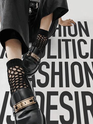 秋季小白鞋百搭款,潮流百搭小白鞋舒适不累脚的皮鞋