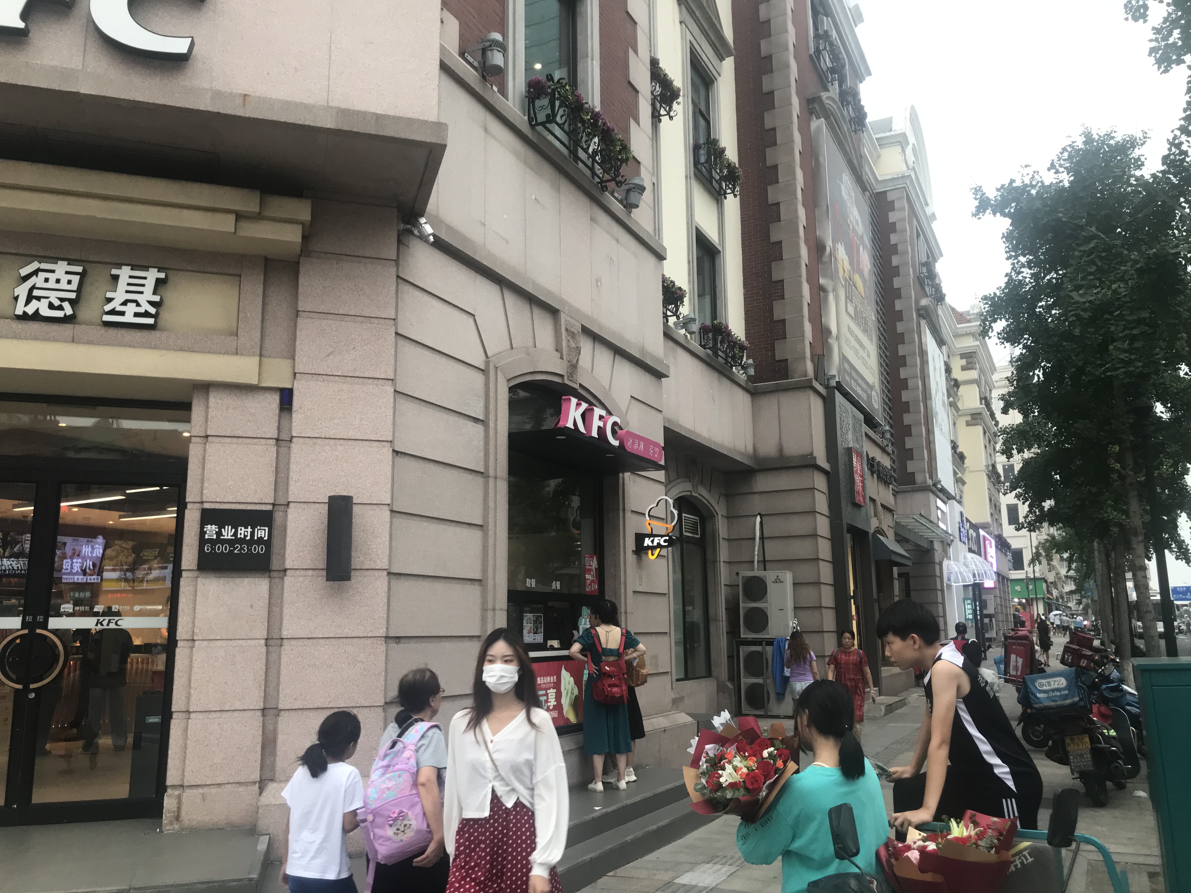 要离开了对朋友说的话长篇,要离开这个伤了心的城市的说说