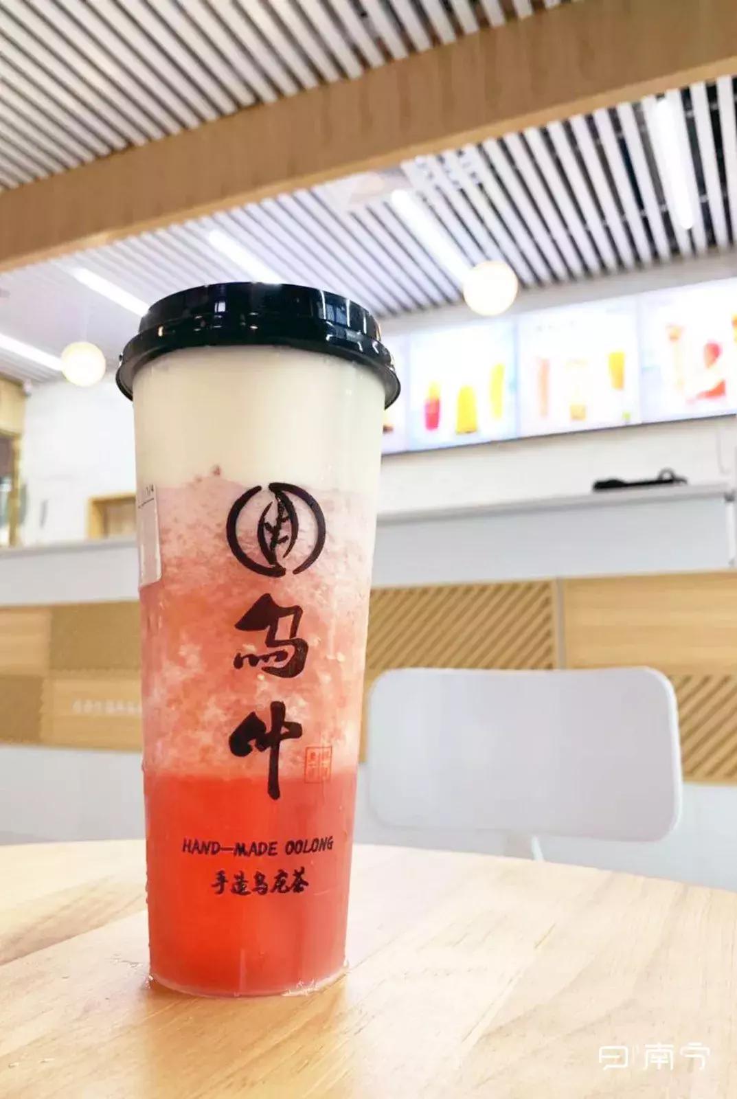 喝了这杯奶茶甜到入心入肺,喝了一杯奶茶享受生活