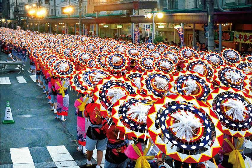 日本伞的文化特点,日本的伞和中国的伞