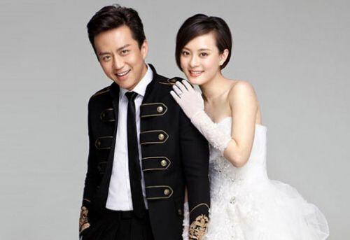 程莉莎说郭晓冬穿军装,郭晓冬老婆程莉莎衣服