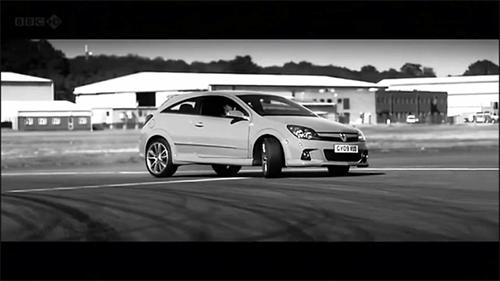 好车为什么跑起来不飘,好车为什么都宽