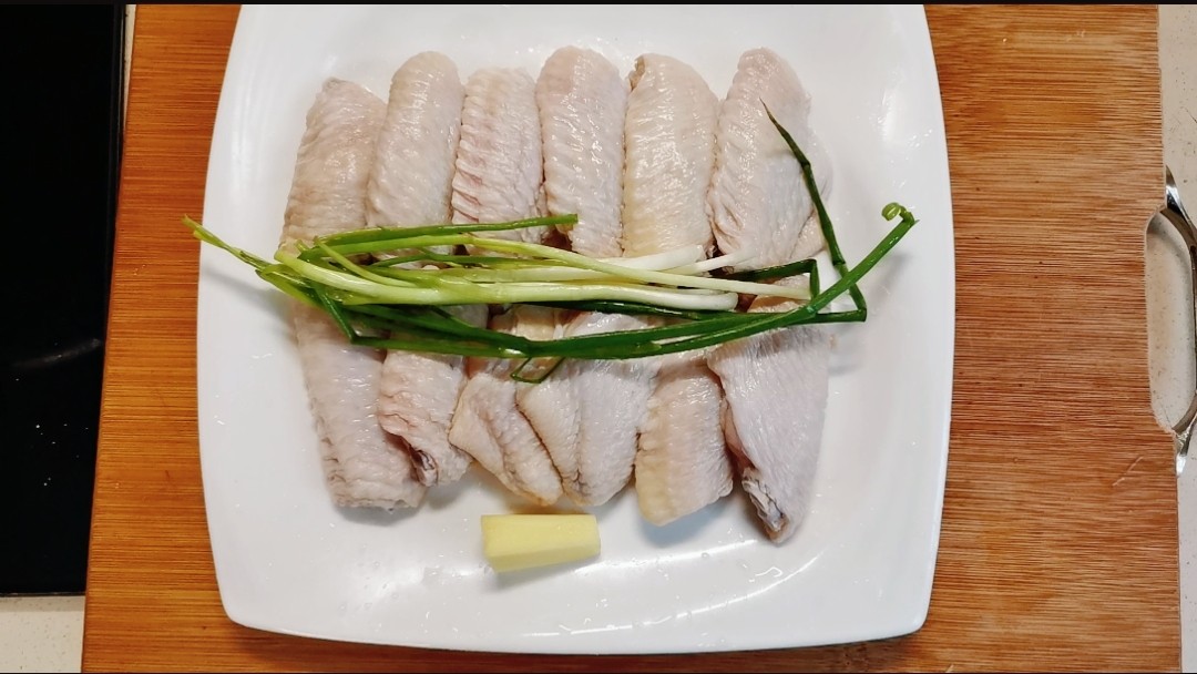 鸡翅裹面包渣怎么煎视频,鸡翅裹粉怎么裹