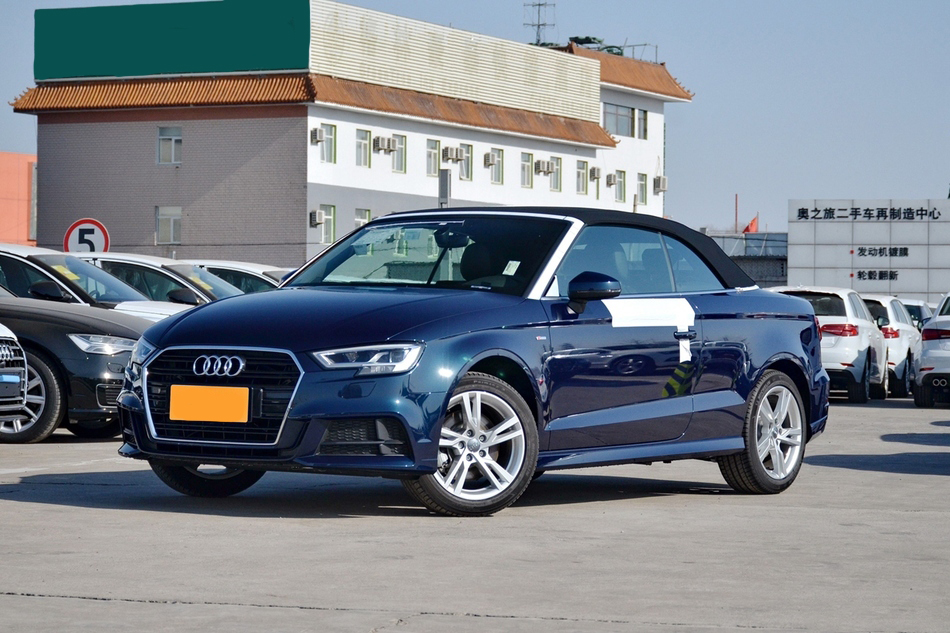 开着敞篷放大风吹,开着敞篷在海边兜风