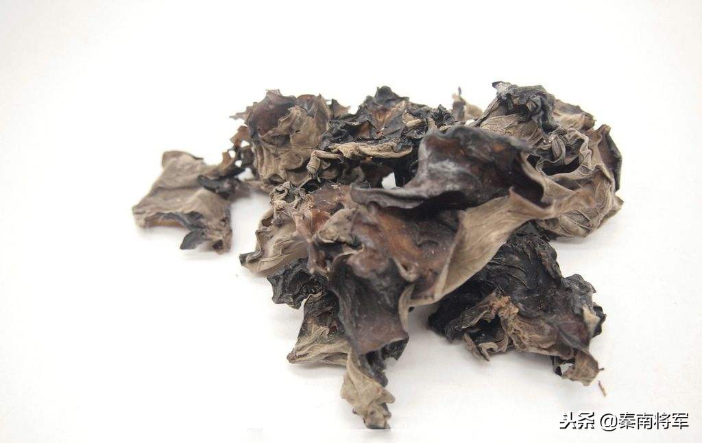 麻辣烫新鲜黑木耳怎么保存,火锅里面有黑木耳过夜还能吃吗