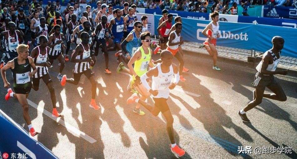 跑步机和路跑哪个锻炼效果好,跑步机和路跑哪个更消耗能量