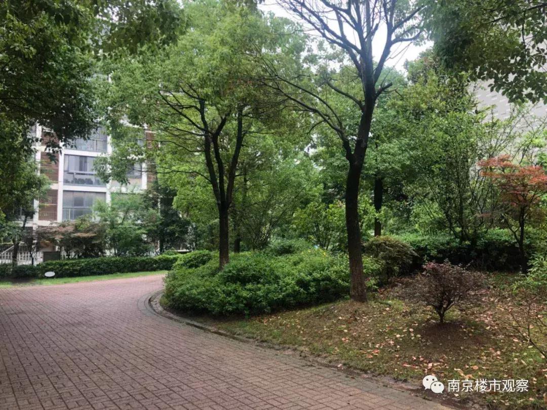 南京秦淮区房价下跌最惨小区名单,南京的房子是涨还是跌