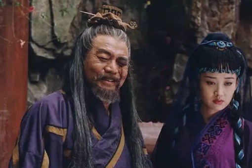 左冷禅寒冰神掌对战任我行,左冷禅和任我行哪个厉害