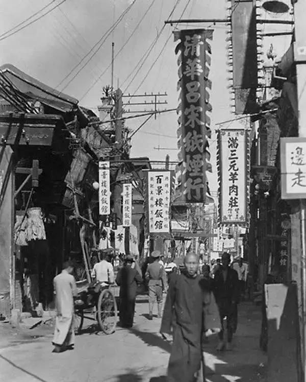 90年代商铺店招,中国古老店铺招牌被取代