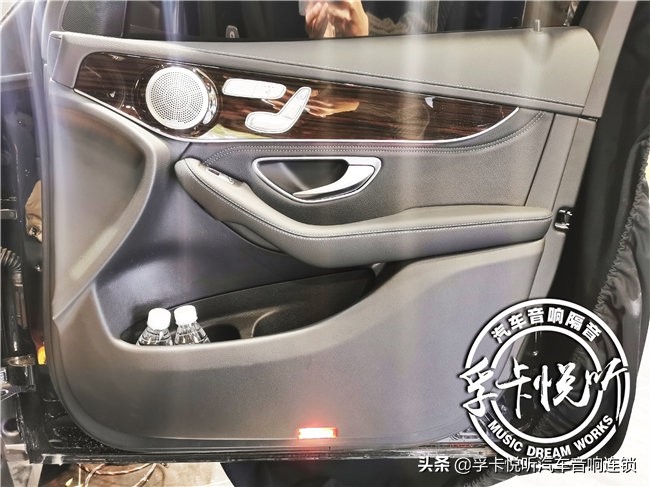 重庆奔驰c260l改装丹拿音响,淮安奔驰c260l改装音响