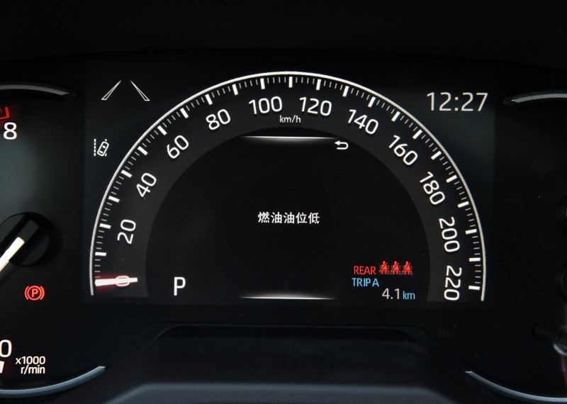 硬汉气质的荣放具体表现如何?动力强劲有力,果然不同凡响