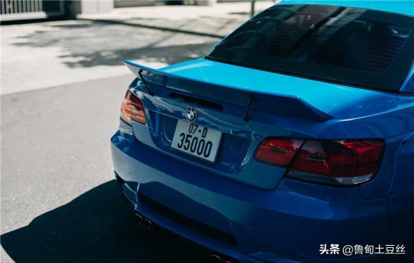 「毂锐驰」一台融入了JDM元素的宝马E93335i