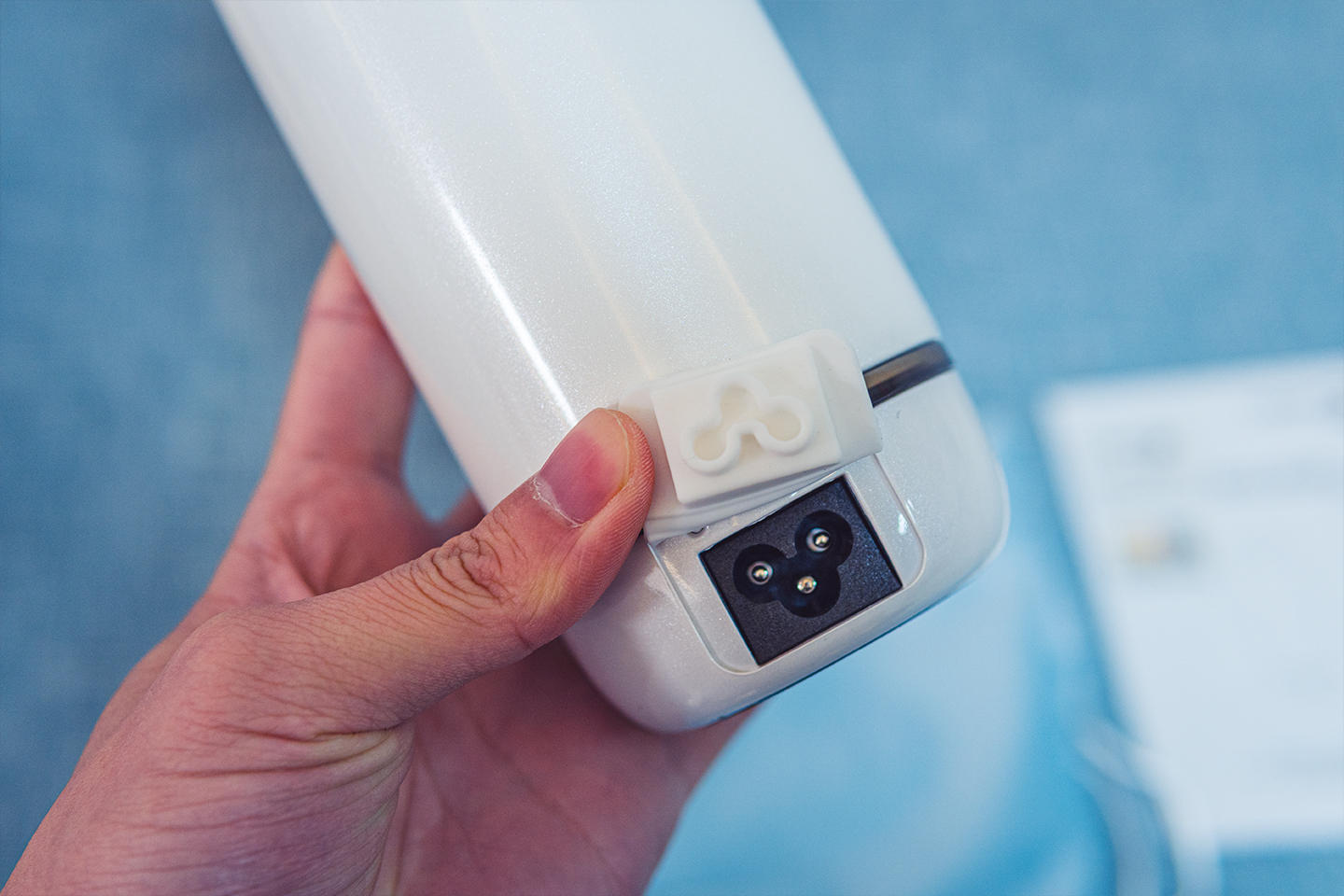 法格和大宇多功能料理锅哪个好,大宇烧水壶便携恒温壶测评