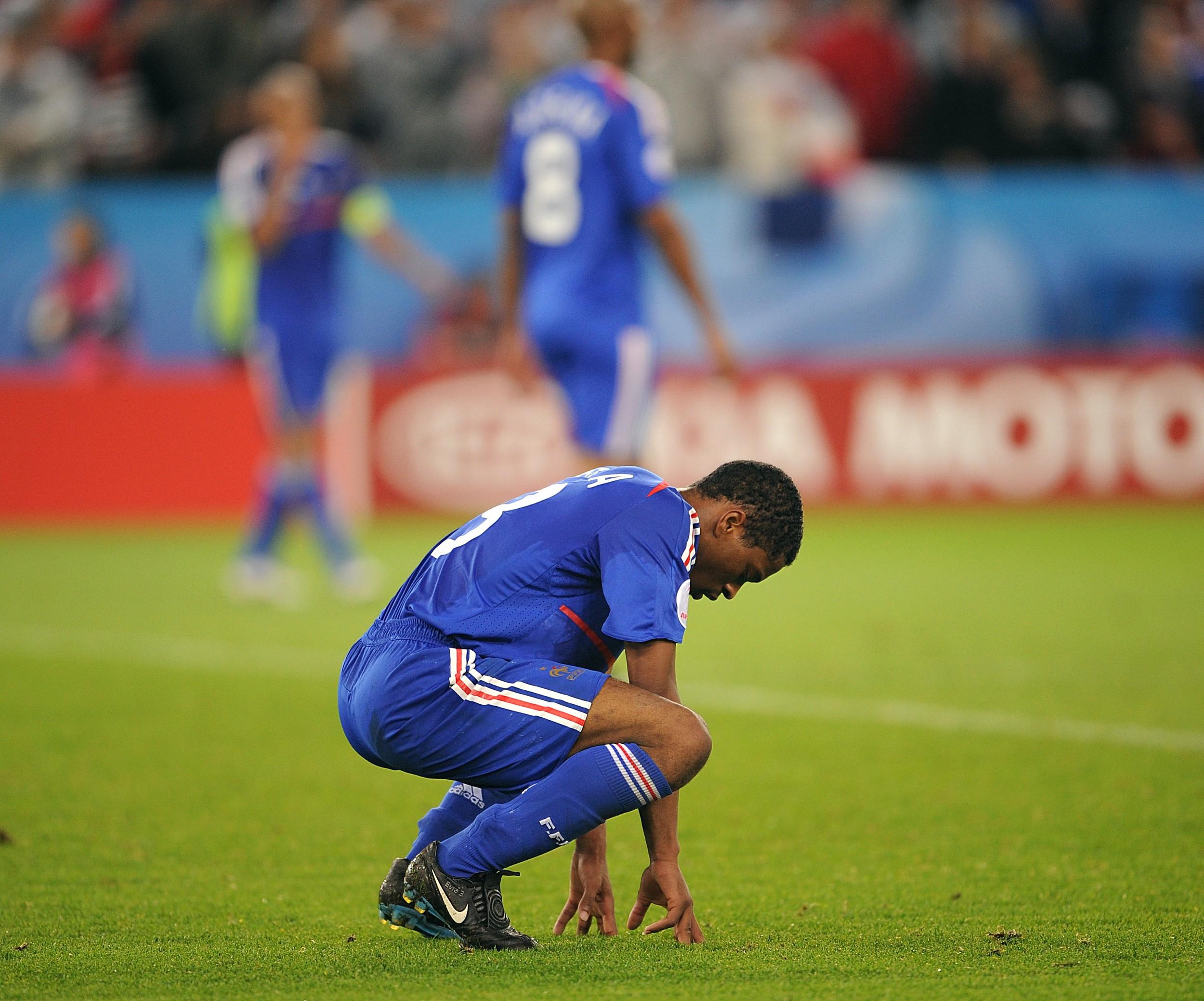 埃弗拉庆祝曼联夺冠,足坛故事录