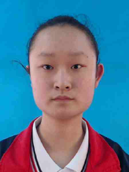 新野县实验中学万丰凯以564分成为2020年南阳中招状元