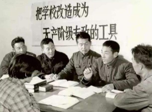 47年前，那位轰动一时的白卷英雄张铁生，现在怎么样了？