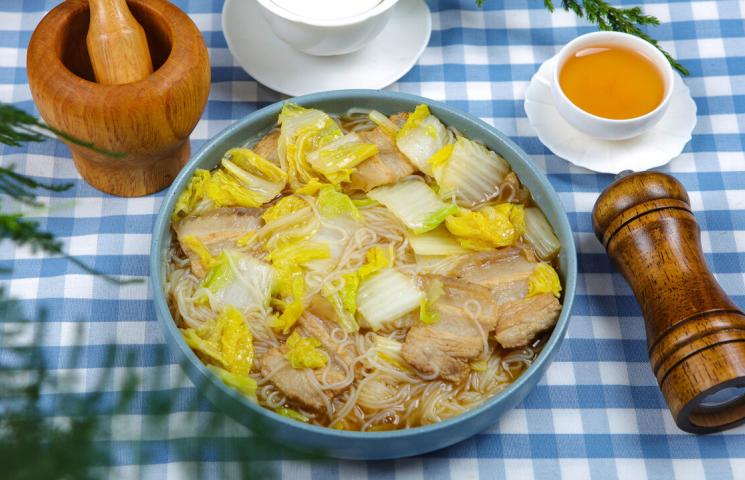 孩子总是不吃饭要喂怎么办,宝宝不爱吃饭怎么办试试看这7招