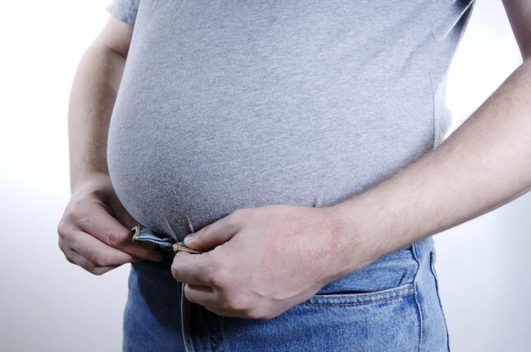 不胖但有肚腩怎么减,四肢不肥胖但是肚子大怎么减