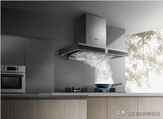 邻居炒菜油烟扰民如何解决,邻居炒菜油烟飘进我家怎么办