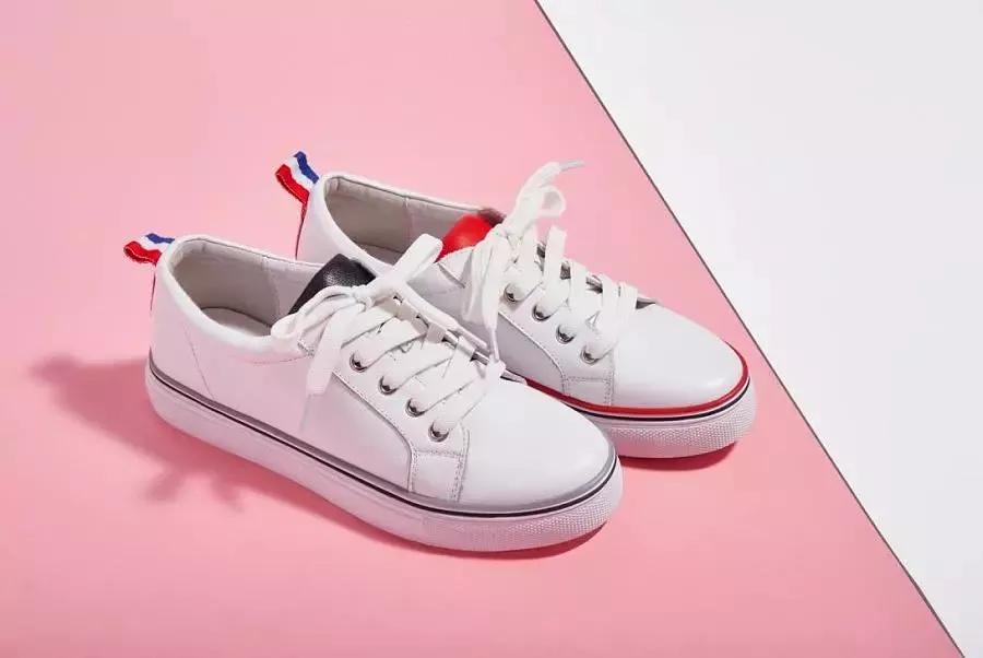 黑科技洗鞋机再也不怕洗鞋子啦,洗鞋机让你的鞋子焕然如新