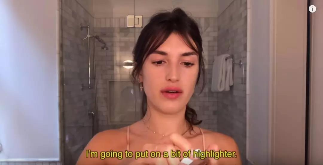 想要自然红唇选什么色号唇膏,秋冬推荐必备十款唇膏