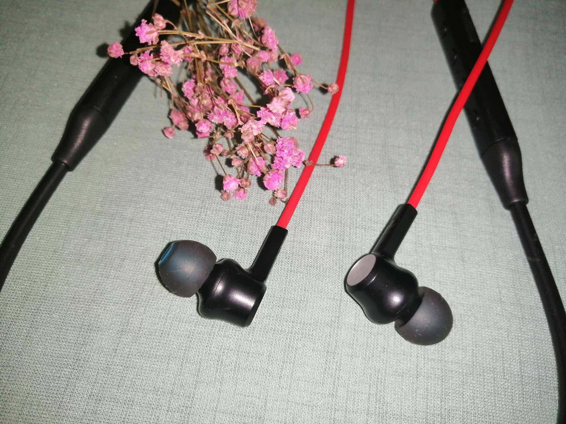 还在戴普通耳机？自带语音助手DOSS智能蓝牙耳机比你想象的还好用