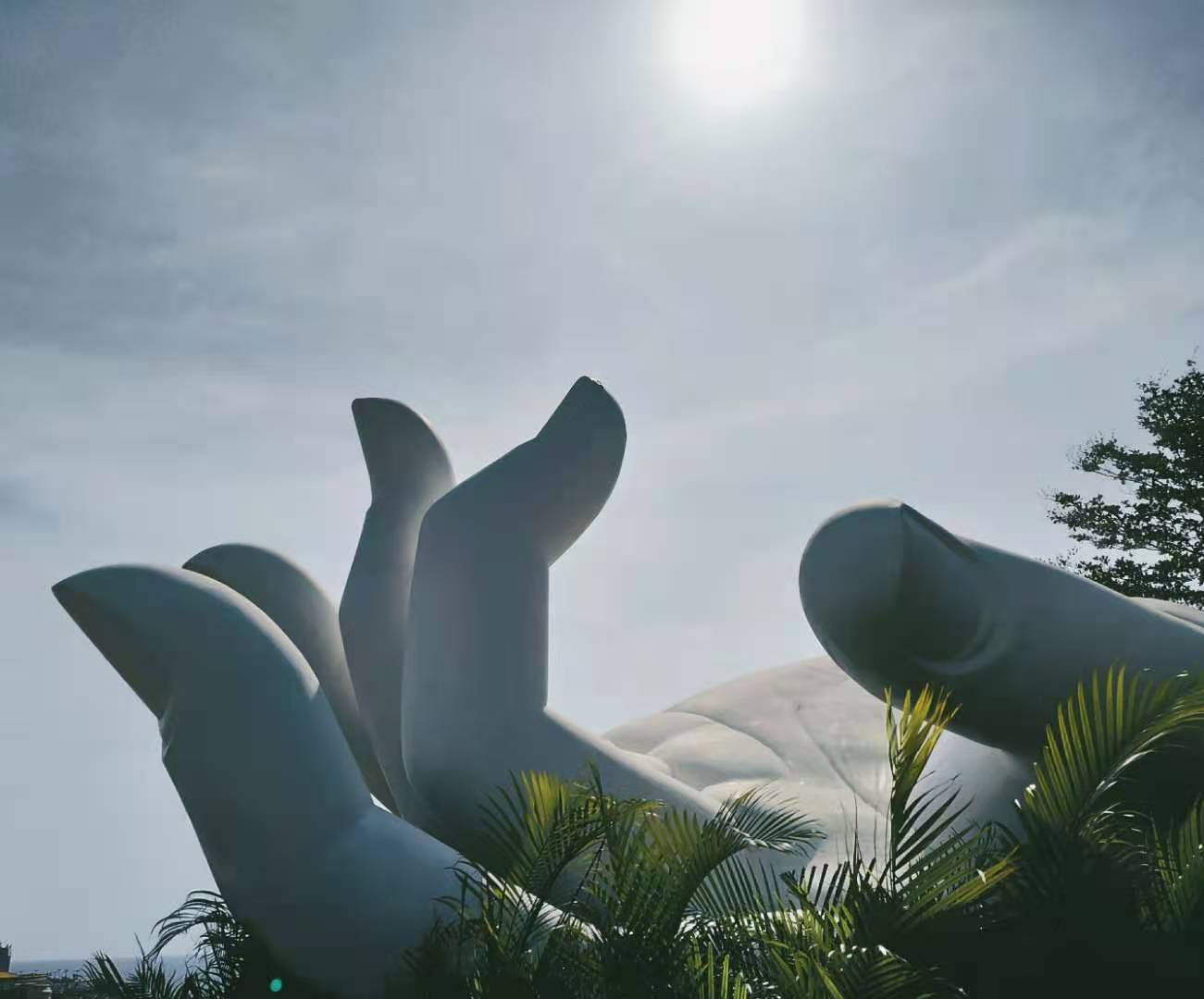 很轻的感叹，很重的人生