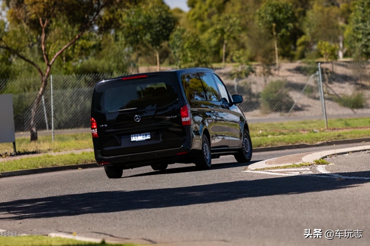 奔驰威霆2022款新车都有哪些改动,奔驰七座商务2021款威霆v级报价