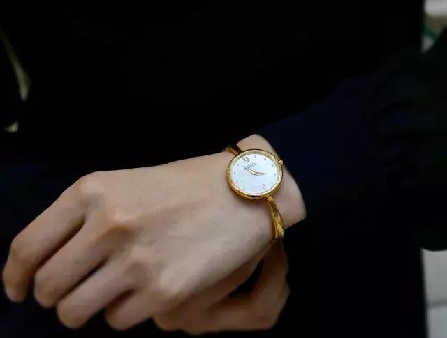 赫柏林手镯式腕表,赫柏林女表手镯