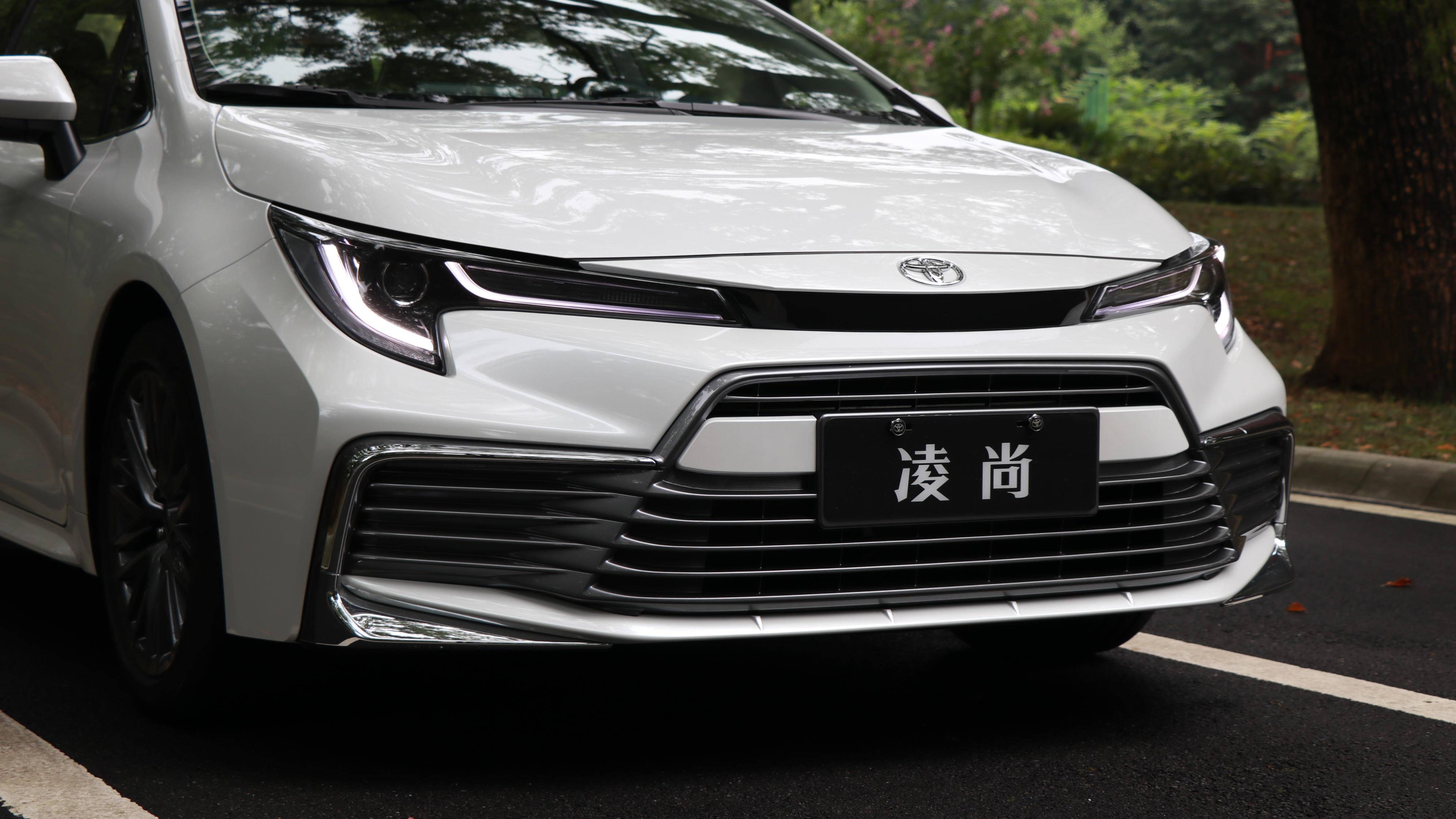 凯美瑞凌尚落地多少钱,凌尚2.0双擎和凯美瑞双擎