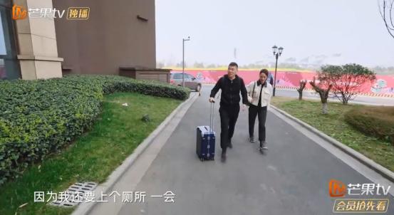 秀恩爱热搜,秀恩爱被秀哭