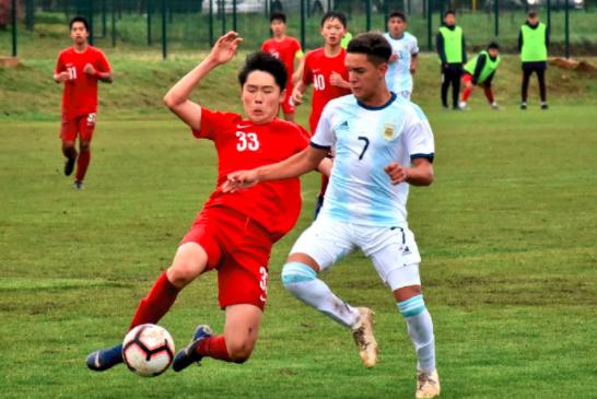 中国队5比1战胜印度队球迷反应,中国队输了却全场欢呼