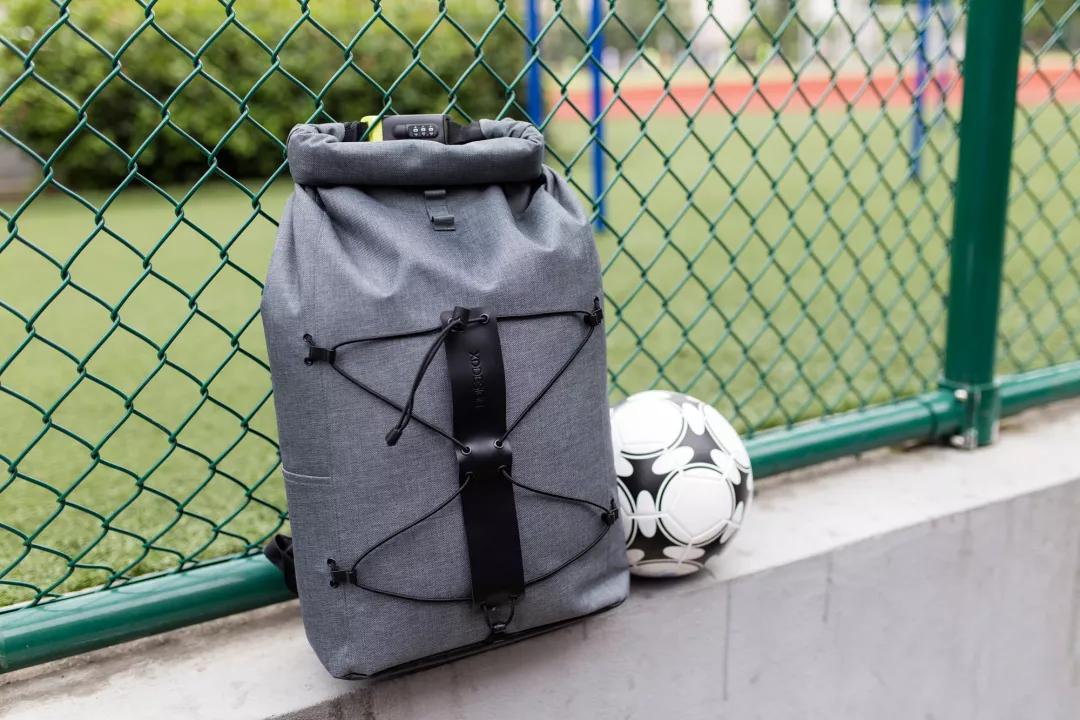 型男旅行背包,型男背包男士