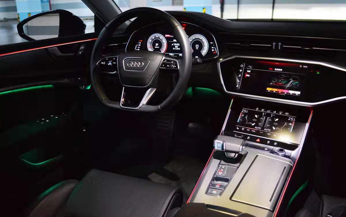 奥迪出手了！全新A7堪称轿跑颜值巅峰，近5米长，GLS真的比不过