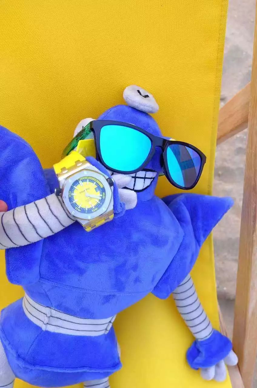 “我,4000万院线电影总导演,入围戛纳,如今在卖火锅底料!”