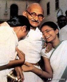甘地的侄孙女图片,甘地的历史事件