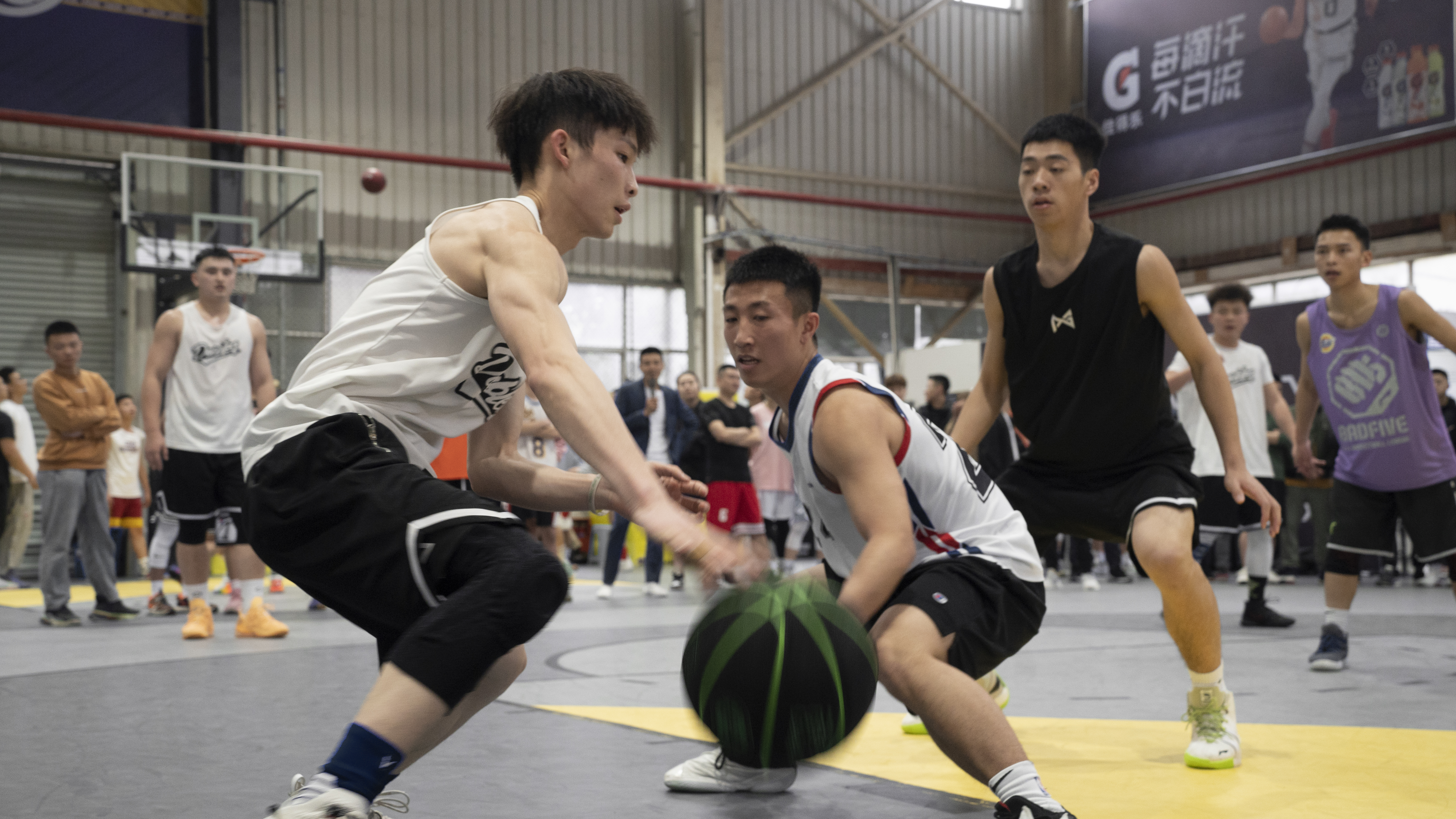 三亚湾新篮球馆,重庆市南岸区室内篮球馆