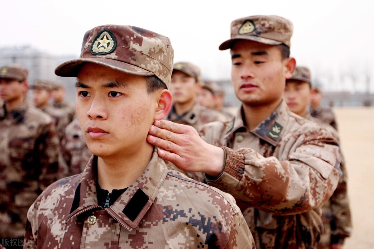 去部队当兵想留队的话选什么兵种,小李想当后卫