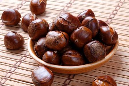 板栗如何存放很好吃,板栗吃不完能放冰箱里冻着吗