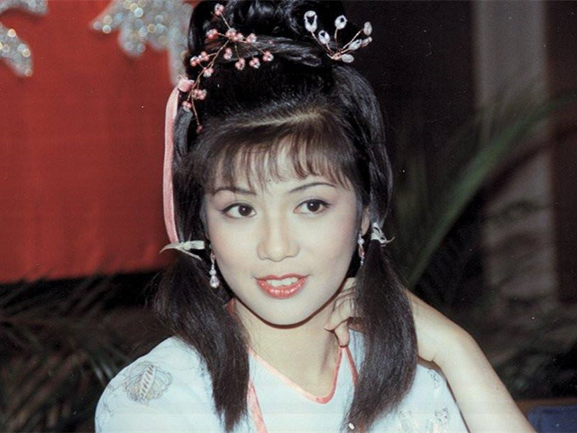 怎么解读金庸笔下的黄蓉,金庸笔下的黄蓉武功