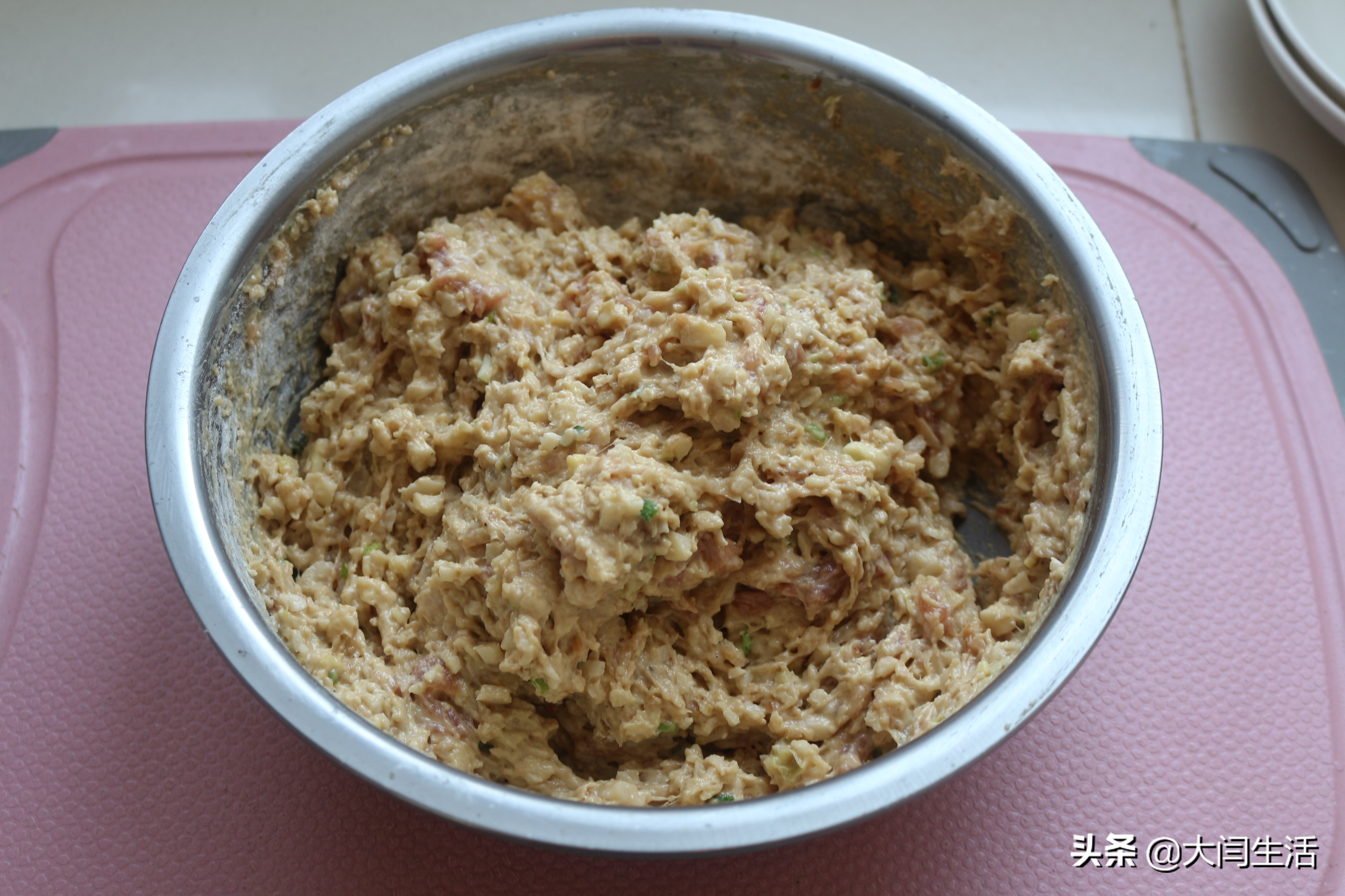 不油炸的狮子头视频,不油炸狮子头