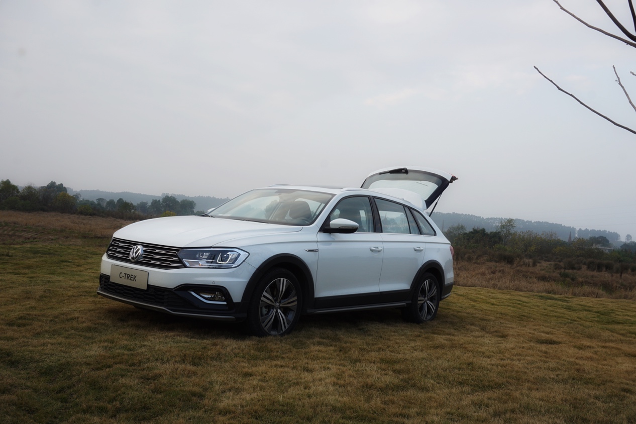 比suv大气的车,比suv高的轿车